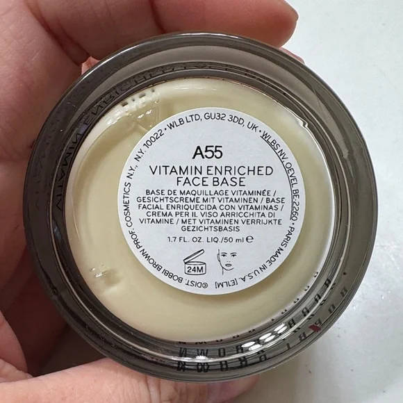 Bobbi Brown Hydrating Face Cream with Black Lid - Picture 2 of 3